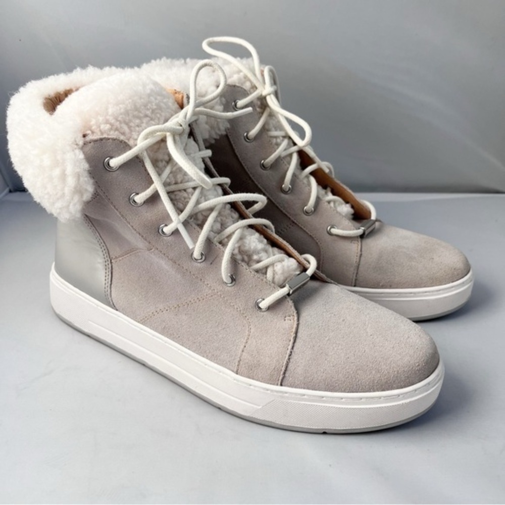 Donald J Pilner winter suede booties size 8.5